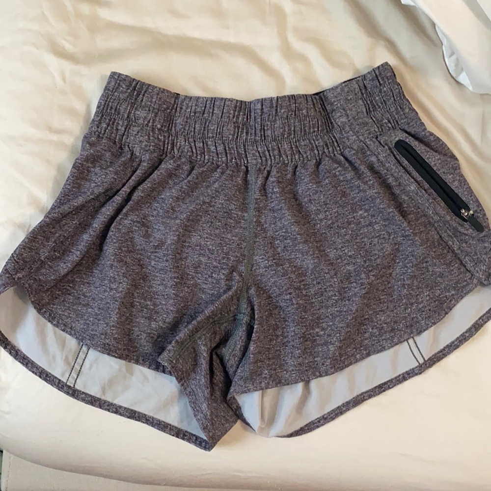 Lululemon Tracker Short V 4”